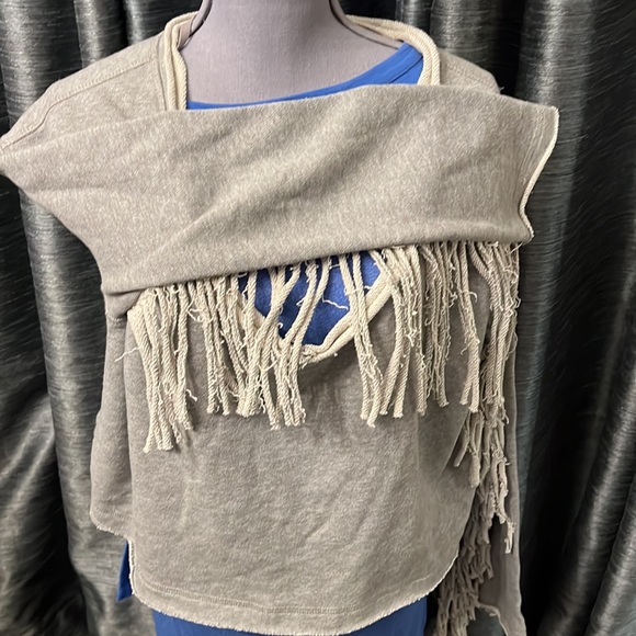 Free People Oversized Fringe Sleeve Sweatshirt Size XS - Picture 2 of 8